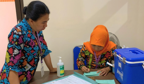 Hari terakhir kegiatan pemberian vaksin Hepatitis B bagi tenaga medis dan tenaga kesehatan